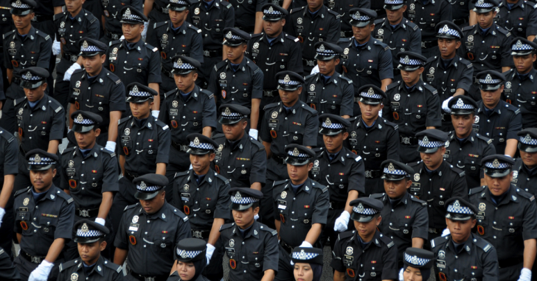 Popek Popek Parlimen: Are Police Officers Paid Enough?