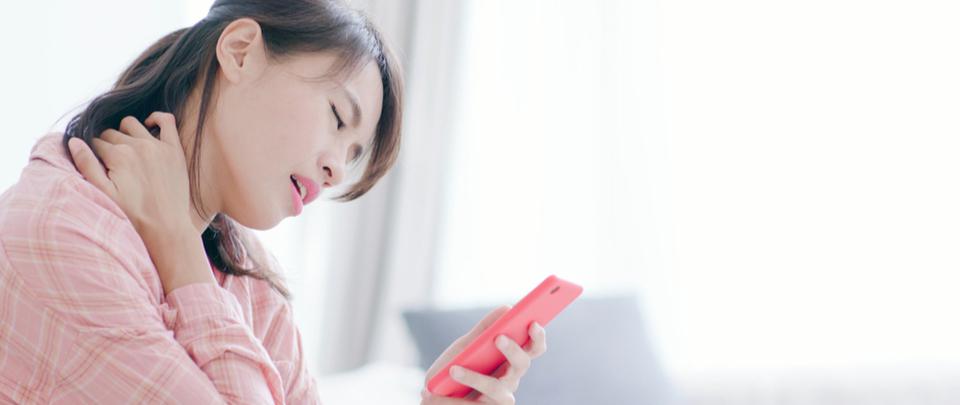 Spending Too Much Time On Your Phone? It Could Cause Text Neck
