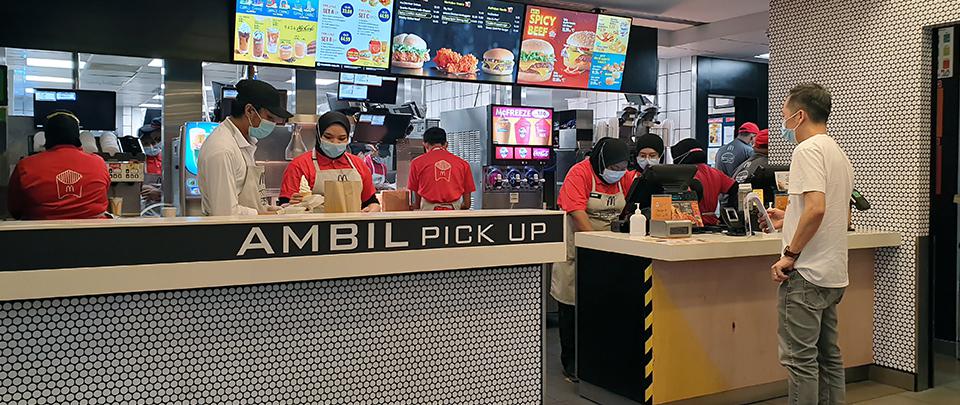 Malaysian F&B Outlets Struggling For Survival