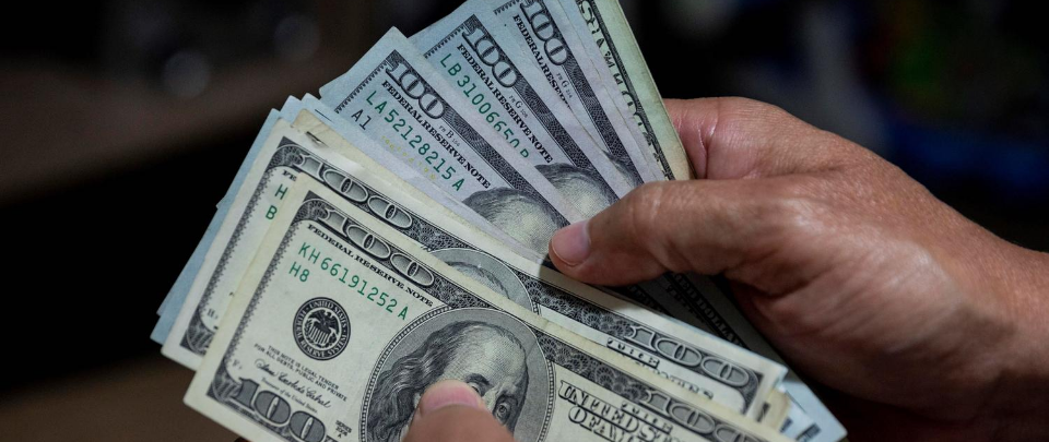 Dollar Stays Soft Till Year End