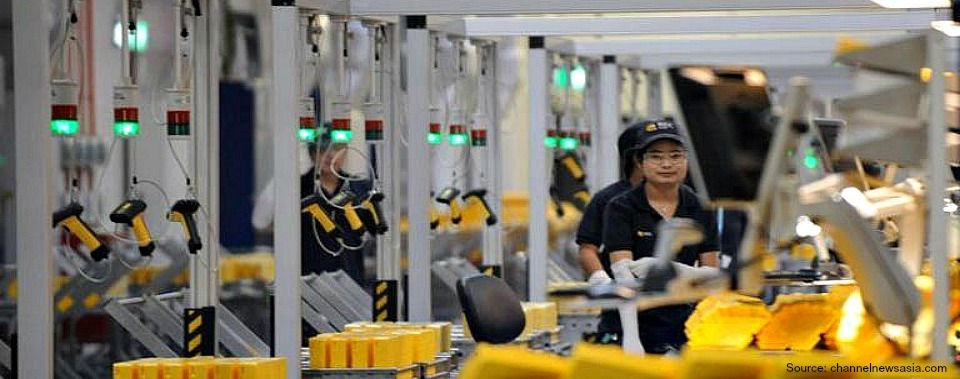 Singapore's Manufacturing Output Declines